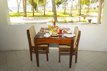 Antonio Beach Hotel And Spa