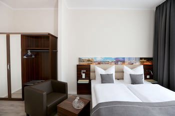 Hoteltow