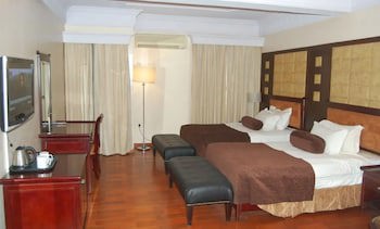 Owu Crown Hotel