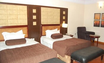 Owu Crown Hotel