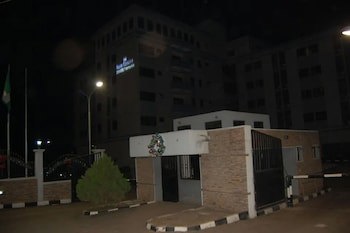 Owu Crown Hotel