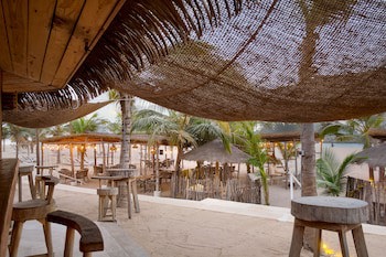 Royam Hotel