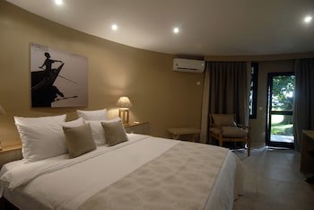 Royam Hotel