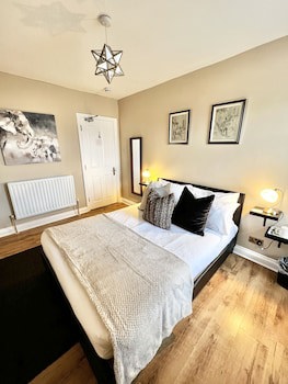 Devon House Guest House