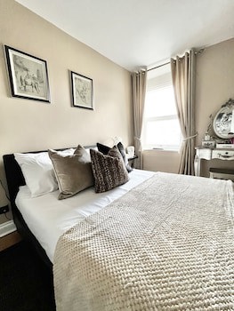 Devon House Guest House