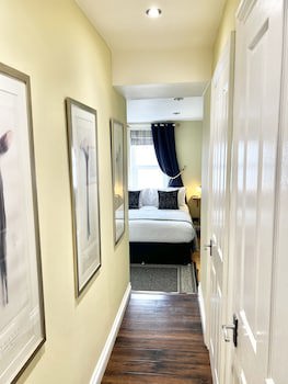Devon House Guest House