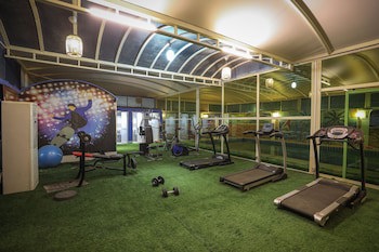 Meral Crown Hotel