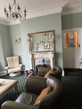 Albemarle Hotel