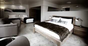 Pelican Point Lodge