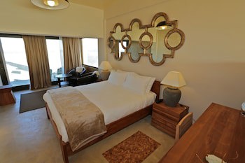 Pelican Point Lodge