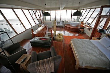 Pelican Point Lodge