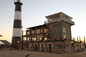 Pelican Point Lodge
