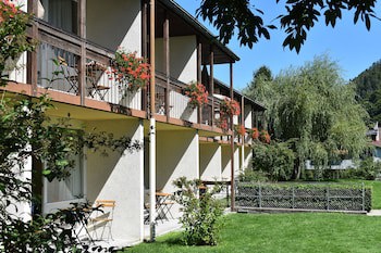 Jungfrau Hotel Annex Alpine Inn