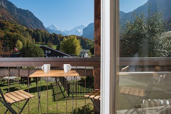 Jungfrau Hotel Annex Alpine Inn