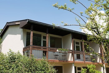 Jungfrau Hotel Annex Alpine Inn