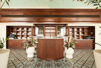 American Trade Hotel