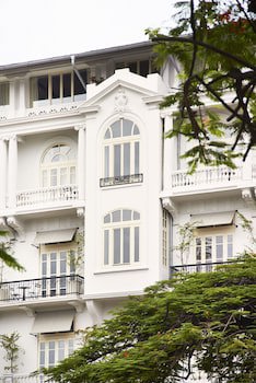 American Trade Hotel