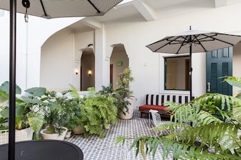 American Trade Hotel