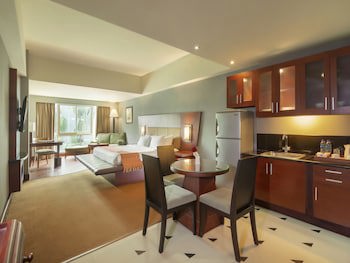 Blue Sky Hotel