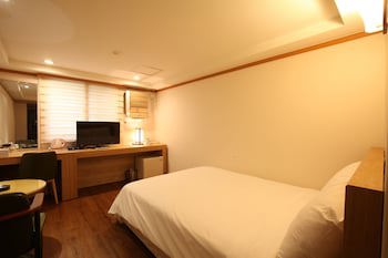 Angel Hotel