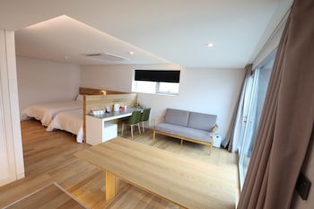 Angel Hotel