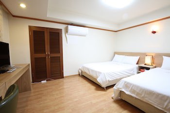 Angel Hotel