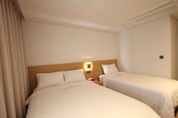 Angel Hotel