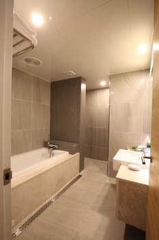 Angel Hotel