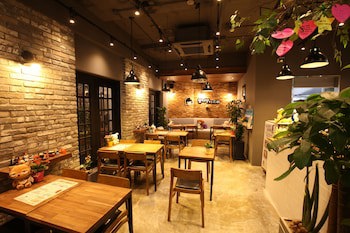 Angel Hotel