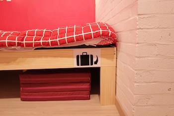 B My Guesthouse - Hostel
