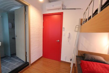 B My Guesthouse - Hostel