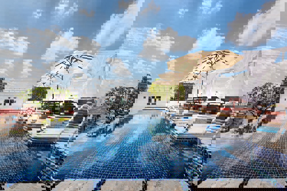 Patio Hotel & Urban Resort