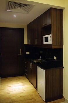 Jounieh Suites Hotel