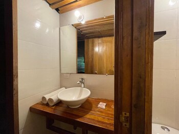 Hotel On Vacation Amazon