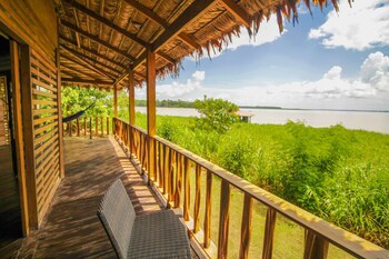 Hotel On Vacation Amazon