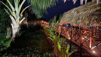 Hotel On Vacation Amazon