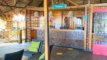 Hotel On Vacation Amazon