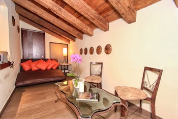 Plaza Gallery Hotel & Boutique