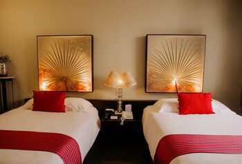 Plaza Gallery Hotel & Boutique