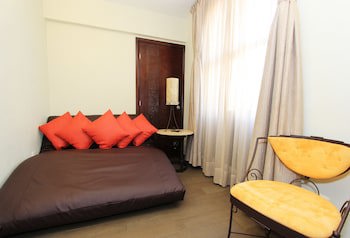 Plaza Gallery Hotel & Boutique