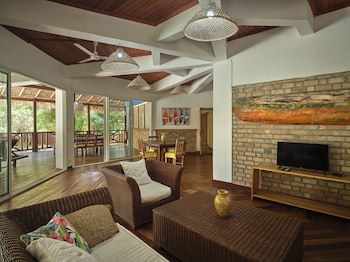 Antsanitia Resort