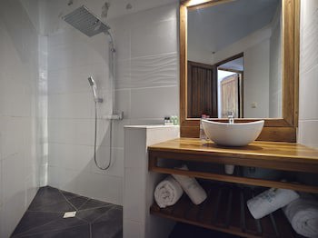 Antsanitia Resort
