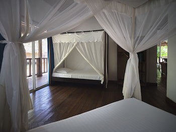 Antsanitia Resort