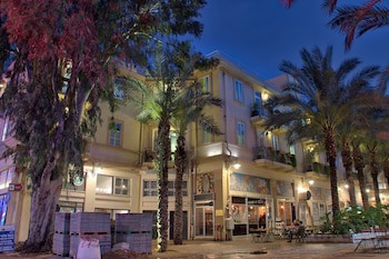 1926 Designed Apartments Hotel