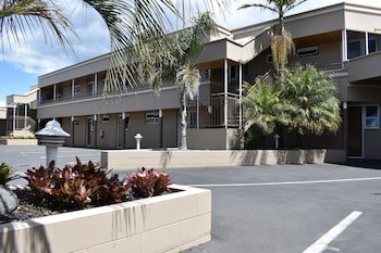 Baywatch Motor Inn