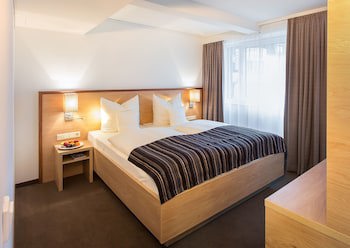 Stadthotel am Romerturm