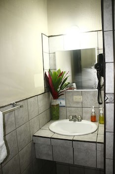 Canon De La Vieja Lodge