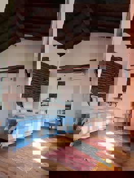 Amazon Petite Palace