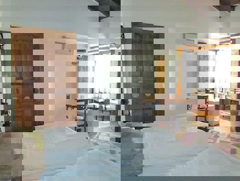 Amazon Petite Palace