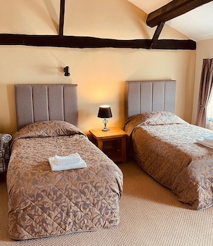 Cain Valley Hotel